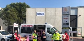 Deco Industrie dona 1.000 colombe pasquali alle persone in difficoltà
