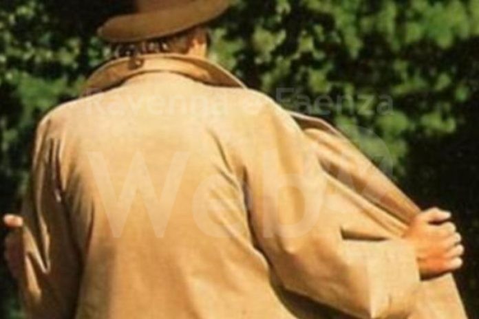 atti-osceni-in-luogo-pubblico