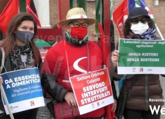 I lavoratori di agricoltura e pesca in piazza: “Noi vi abbiamo sfamato, voi ci avete dimenticato”