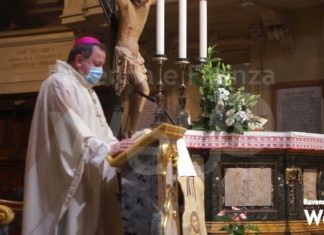 Aperte le celebrazioni pasquali con la messa in Duomo