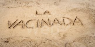 Checco Zalone balla con Helen Mirren: «La Vacinada» è il nuovo tormentone