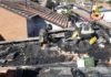 Tetto in fiamme, intervengono i Vigili del Fuoco