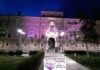 Palazzo Rasponi illuminato di viola per sensibilizzare sulla fibromialgia