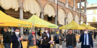 Inaugurato il “Mercato Amico” a chilometro zero in Piazza del Popolo