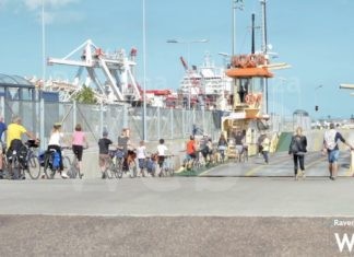 Arrivano il pagamento contact less sugli autobus e le tessere con tariffe per i residenti per il traghetto