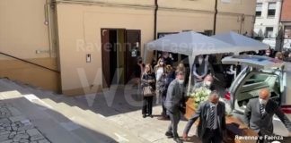 Aereo precipitato, oggi l’ultimo saluto al pilota Riccardo Gamberini