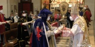 Sabato la Donazione dei Ceri apre le iniziative del palio