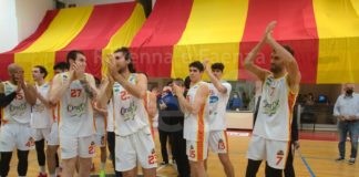 Basket: L’OraSì vince la battaglia contro Mantova 70-62 e rilancia la corsa playoff