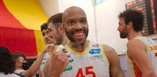 Basket: L’OraSì vince un’altra battaglia contro Tortona si porta 2-1 nella serie