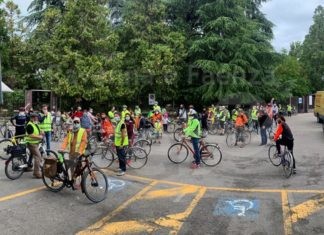 Nuova pedalata per chiedere la ciclabile lungo la via Emilia da Faenza a Castel Bolognese