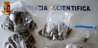 Marijuana: 18enne arrestato con l’accusa di spaccio, sorpreso a nascondere lo stupefacente sul tetto