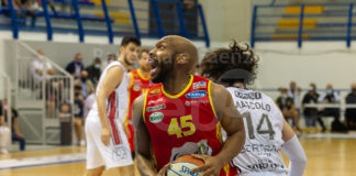 Basket: OraSì, che peccato! Tortona vince all’ultimo tiro e spegne il sogno della semifinale