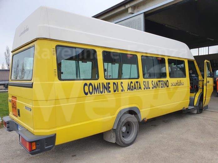 L'ex scuolabus oggetto dell'alienazione