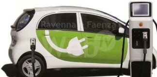 M5S: Sostituire i veicoli del Comune più inquinanti con quelli elettrici