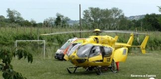 Caduta di gruppo durante un’escursione in bici: due ciclisti in ospedale