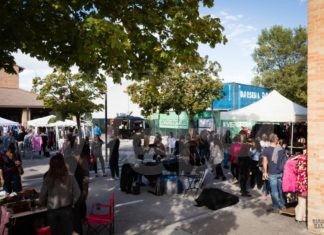 Oggi il Garage Sale inaugura la stagione estiva sulla banchina della Darsena di Città