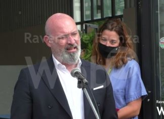 Inaugurato il padiglione B del centro vaccinale in fiera a Faenza