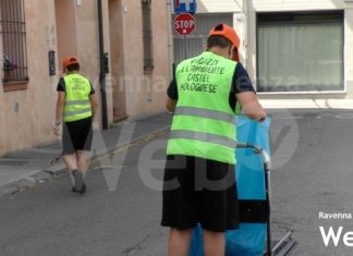 A Castel Bolognese bambini e ragazzi puliscono la città dai rifiuti