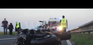 Tragedia sulla Salara: motociclista perde la vita dopo lo scontro con un’auto
