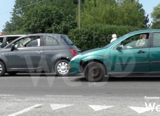 Tamponamento a catena sulla via Emilia: tre feriti e strada bloccata