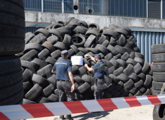 Sequestrato deposito di pneumatici: non venivano rispettate le norme per l’inquinamento ambientale