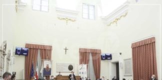 Tampon Tax: il consiglio comunale invita farmacie private e supermercati a ridurre o eliminare l’Iva