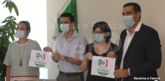 Elezioni, parte la campagna elettorale del PD: tutti gli assessori della giunta de Pascale fra i candidati della lista