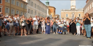 Manifestazione spontanea contro il Green Pass in piazza del Popolo a Ravenna