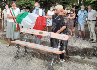 Inaugurata al Parco Bucci la “Panchina dei nonni”