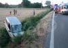Auto fuori strada: due persone ferite gravemente