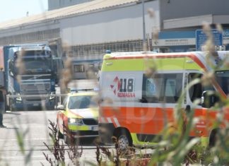 Incidente sul lavoro alla Marcegaglia: operaio trasportato in ospedale con il codice di massima gravità