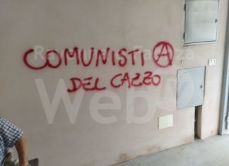 Russi: Scritte sui muri della Casa del Popolo, intitolata ad Antonio Gramsci