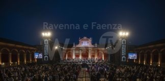 Lugo: successo per il concerto “Le Vie dell’Amicizia” diretto dal Maestro Riccardo Muti nel Pavaglione