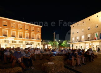 Cotignola: in piazza gli ultimi due appuntamenti con la rassegna “Fuori dalle balle”