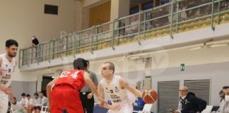 Dopo il training camp estivo, i Raggisolaris mettono sotto contratto il giovane play Martino Ferrari