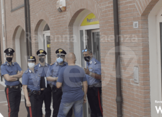 Tentata rapina alle poste di via Fiume Abbandonato: i malviventi messi in fuga delle grida di una cliente