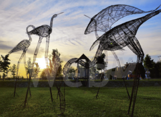 Cotignola: “Il bacio” di Marina Massironi per la nuova tappa del VianDante Festival