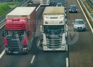 Ruote Libere, caro carburante: “Situazione gravissima, valutare fermo dell’autotrasporto”