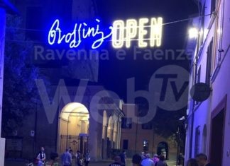 Lugo: accese le luminarie di via Manfredi dedicate a Rossini