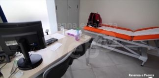 “Rispondono al telefono ogni 2 ore. Visitano un paziente ogni 5 ore”: polemiche dopo le dichiarazioni di Donini