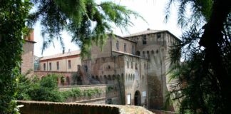 Rifondazione Comunista: Il giardino della Rocca è in degrado ma mancano i soldi, allora come viene gestito l’affitto dell’area?