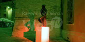 Giornata Sla: Bagnacavallo illumina di verde la “Fanciulla con le trecce”