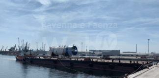 Porto: sbarco di un reattore da 450 tonnellate al Terminal Nord