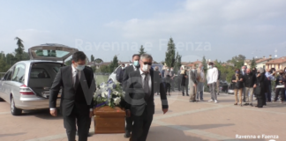 In tanti per l’ultimo saluto a Romano Brandolini, scomparso all’età di 86 anni