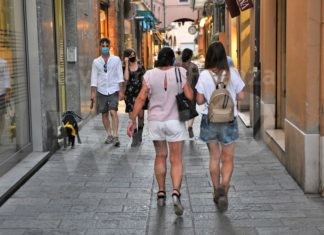 I Commercianti del centro storico di Ravenna in campo per Pink RAnning contro la violenza sulle donne