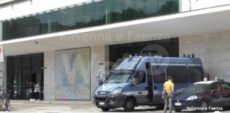 Green Pass obbligatorio sui treni InterCity: forze dell’ordine in stazione dopo inasprimento contestazioni