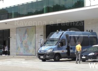 Green Pass obbligatorio sui treni InterCity: forze dell’ordine in stazione dopo inasprimento contestazioni