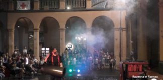 Gli artisti di strada riempiono i Salesiani. Successo per la prima giornata di Faenza Buskers