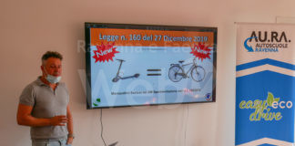 Denunciati profili social falsi per indurre la gente a comprare la patente in pochi giorni