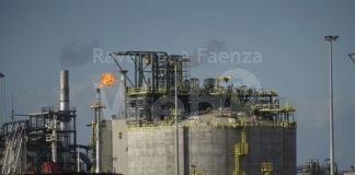 GNL: l’inaugurazione del deposito a Ravenna è uno schiaffo alla transizione ecologica